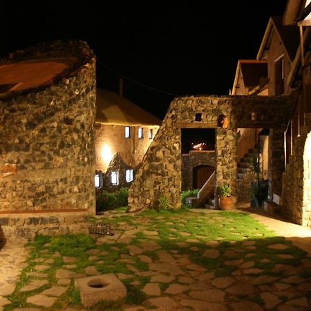 Pozo Del Cielo Hotel Chivay Buitenkant foto