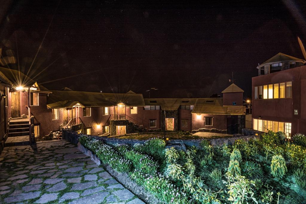Pozo Del Cielo Hotel Chivay Buitenkant foto