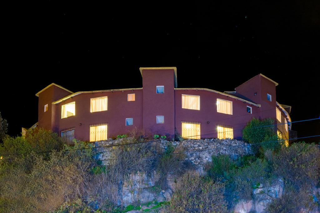 Pozo Del Cielo Hotel Chivay Buitenkant foto